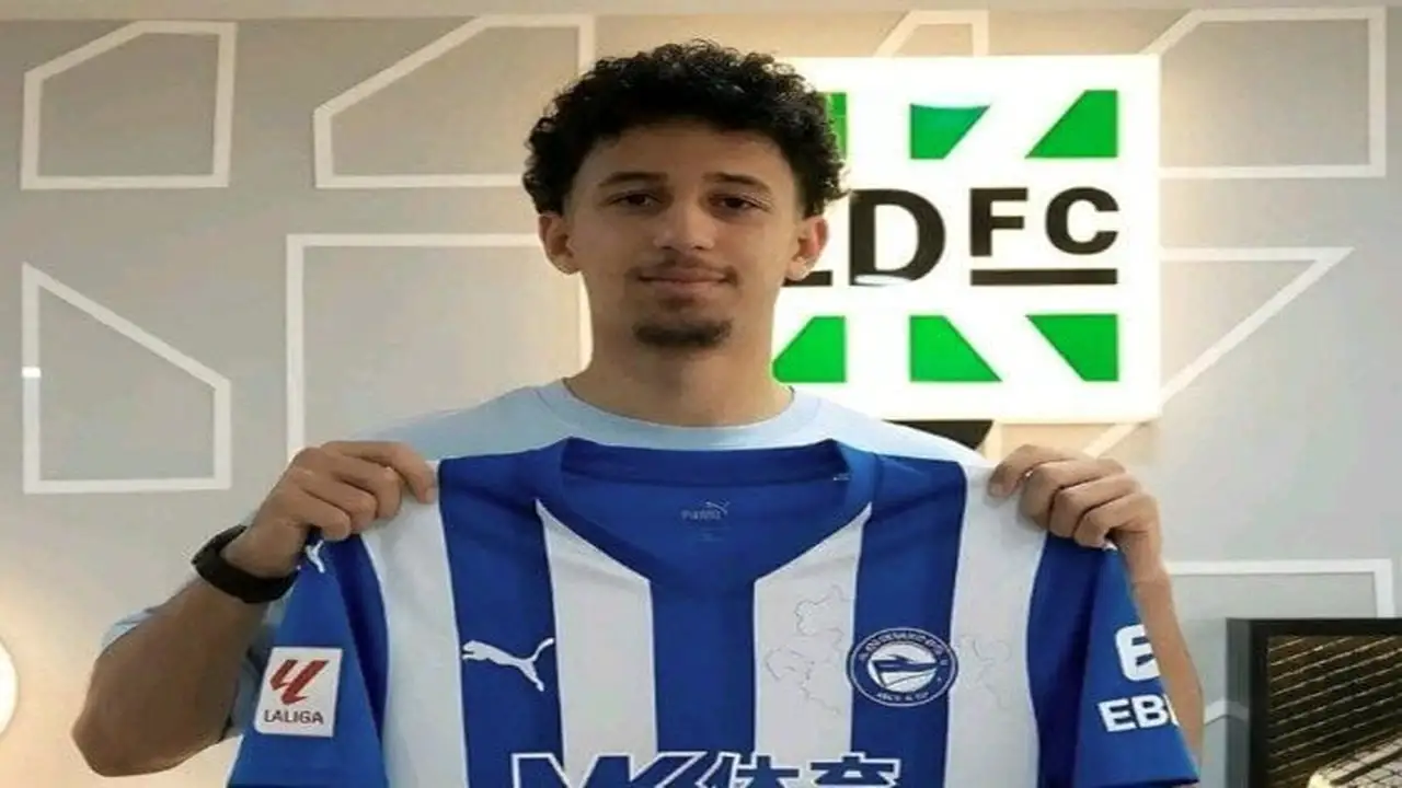 مصري جديد في الدوري الإسباني.. زد يعلن رحيل عمر ياسر إلى ديبورتيفو ألافيس